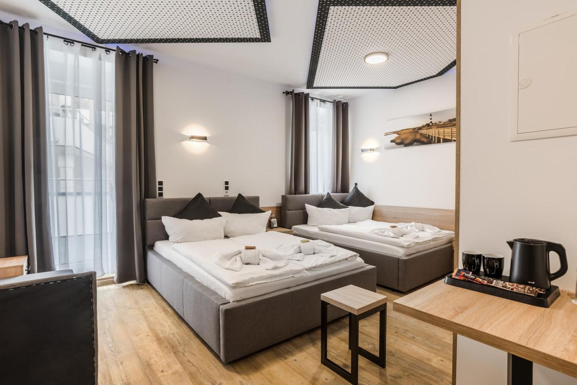 וורמס Hotel Montenegro מראה חיצוני תמונה