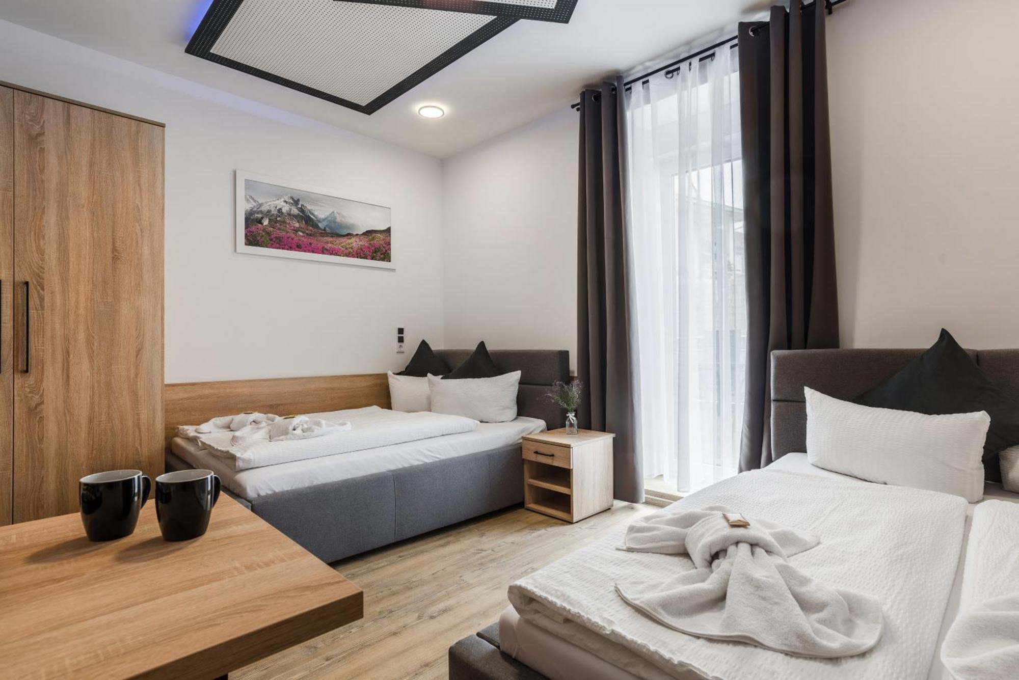 וורמס Hotel Montenegro מראה חיצוני תמונה
