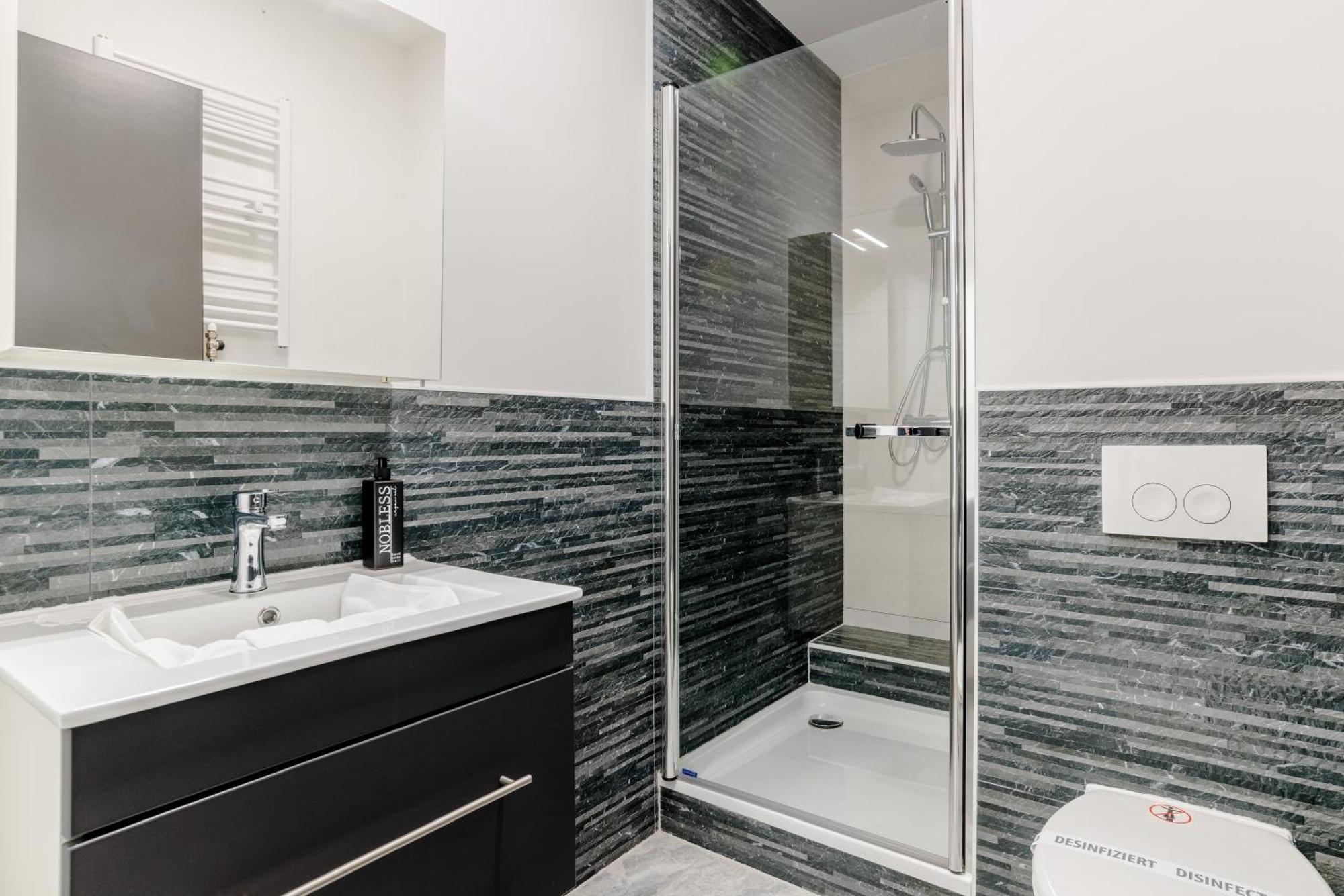 וורמס Hotel Montenegro מראה חיצוני תמונה
